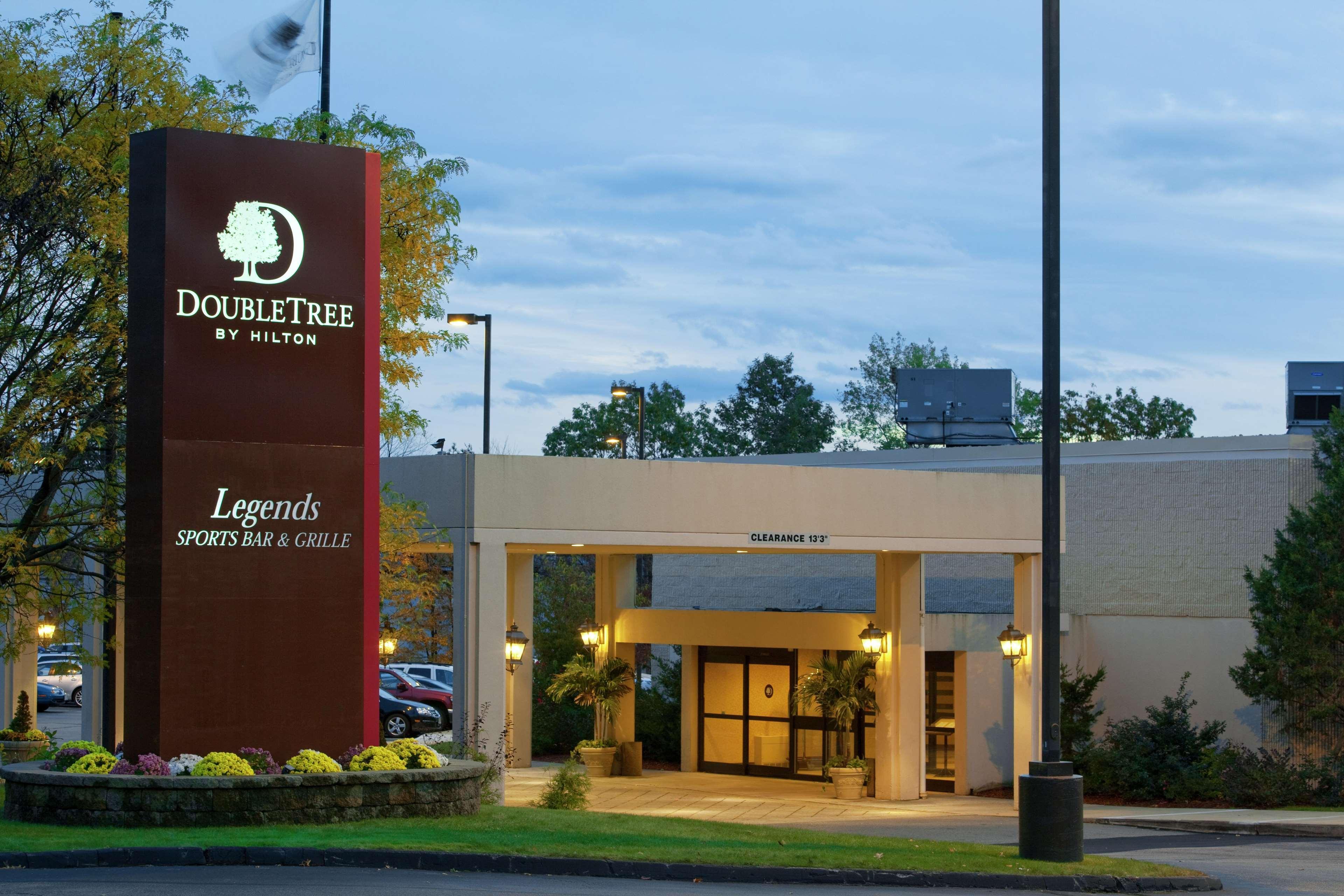 Hotel Doubletree By Hilton Boston-Milford Exterior foto