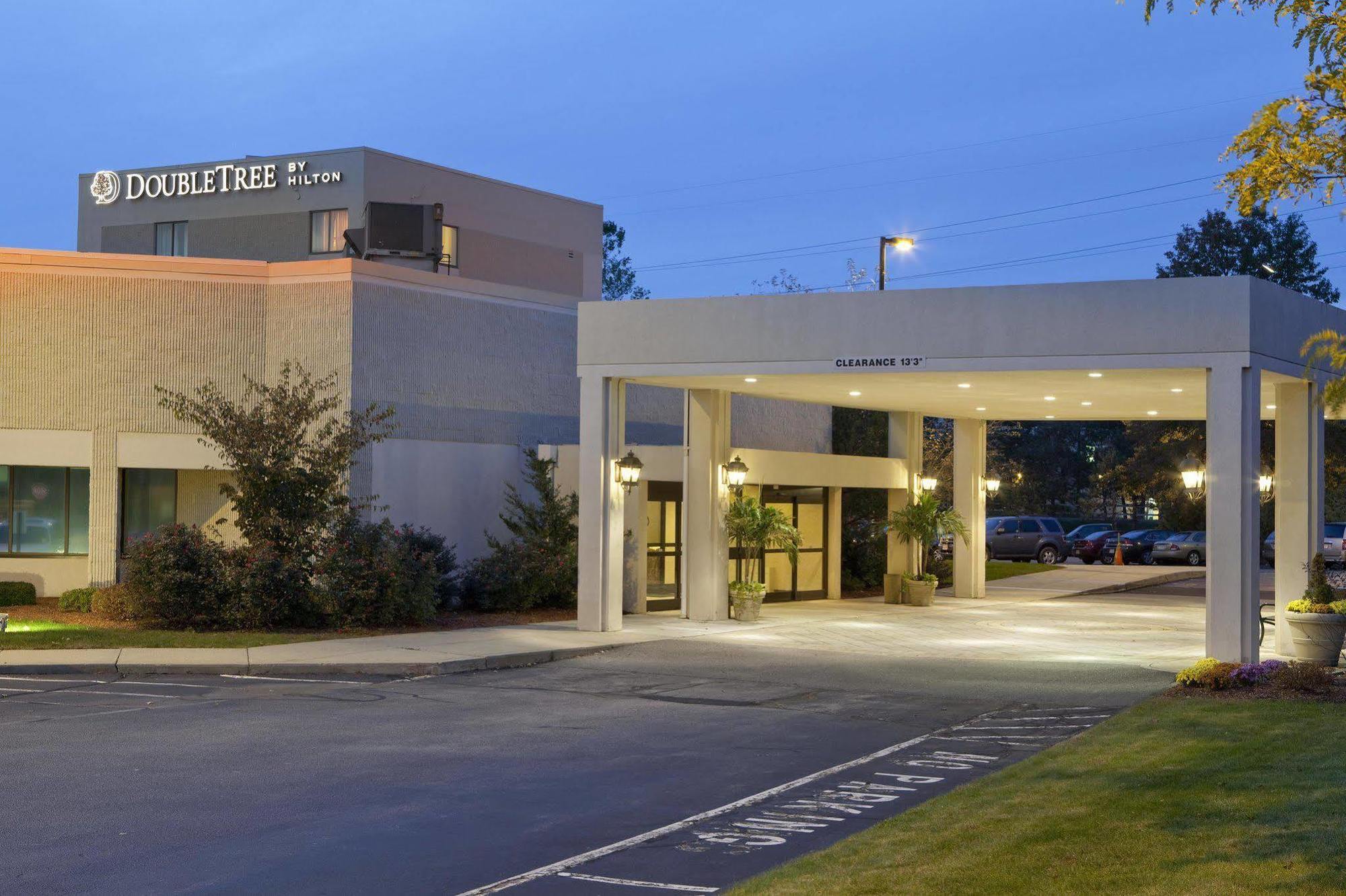 Hotel Doubletree By Hilton Boston-Milford Exterior foto